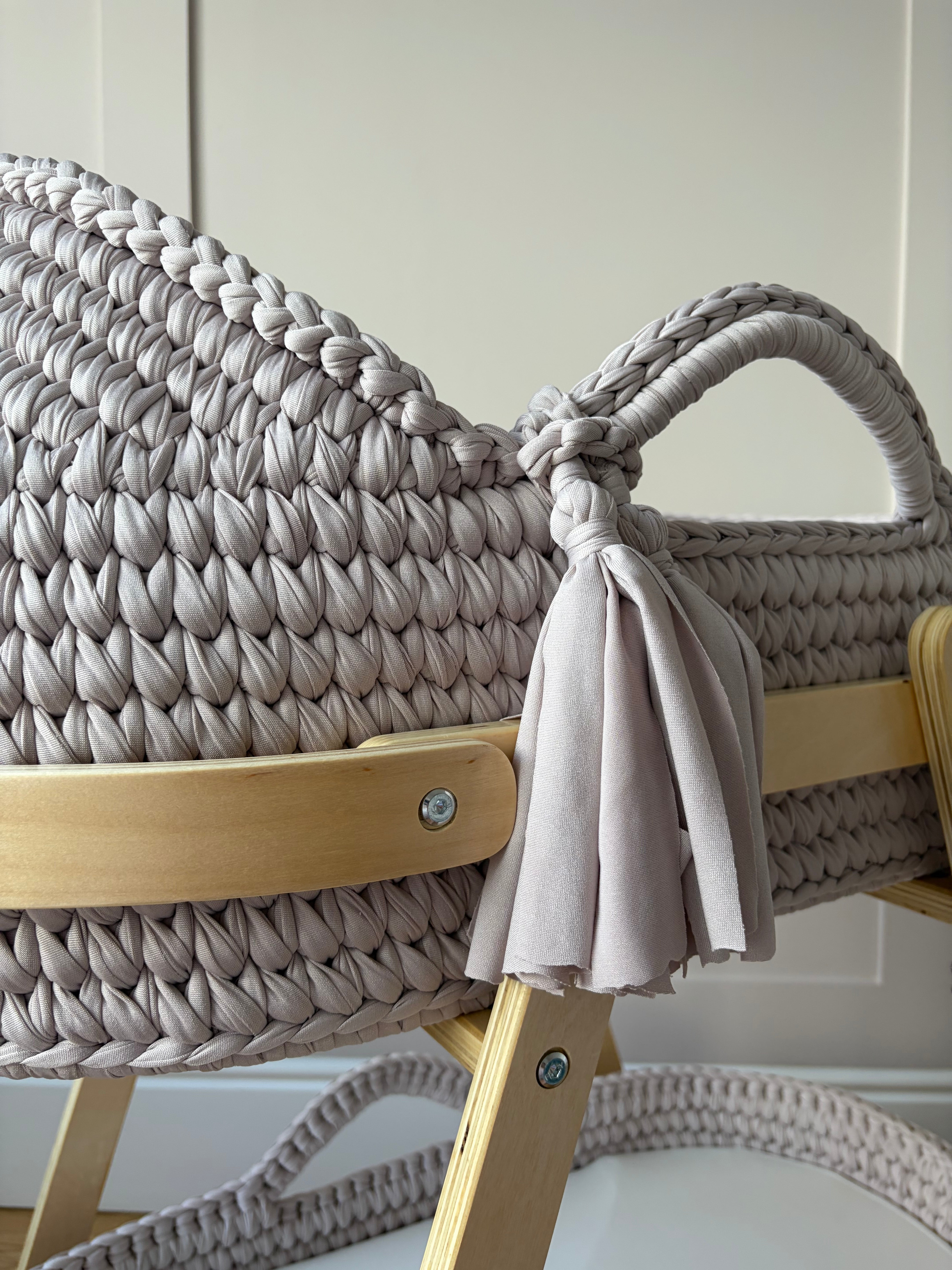 Luxury Handcrafted 5 Piece Moses Basket Set