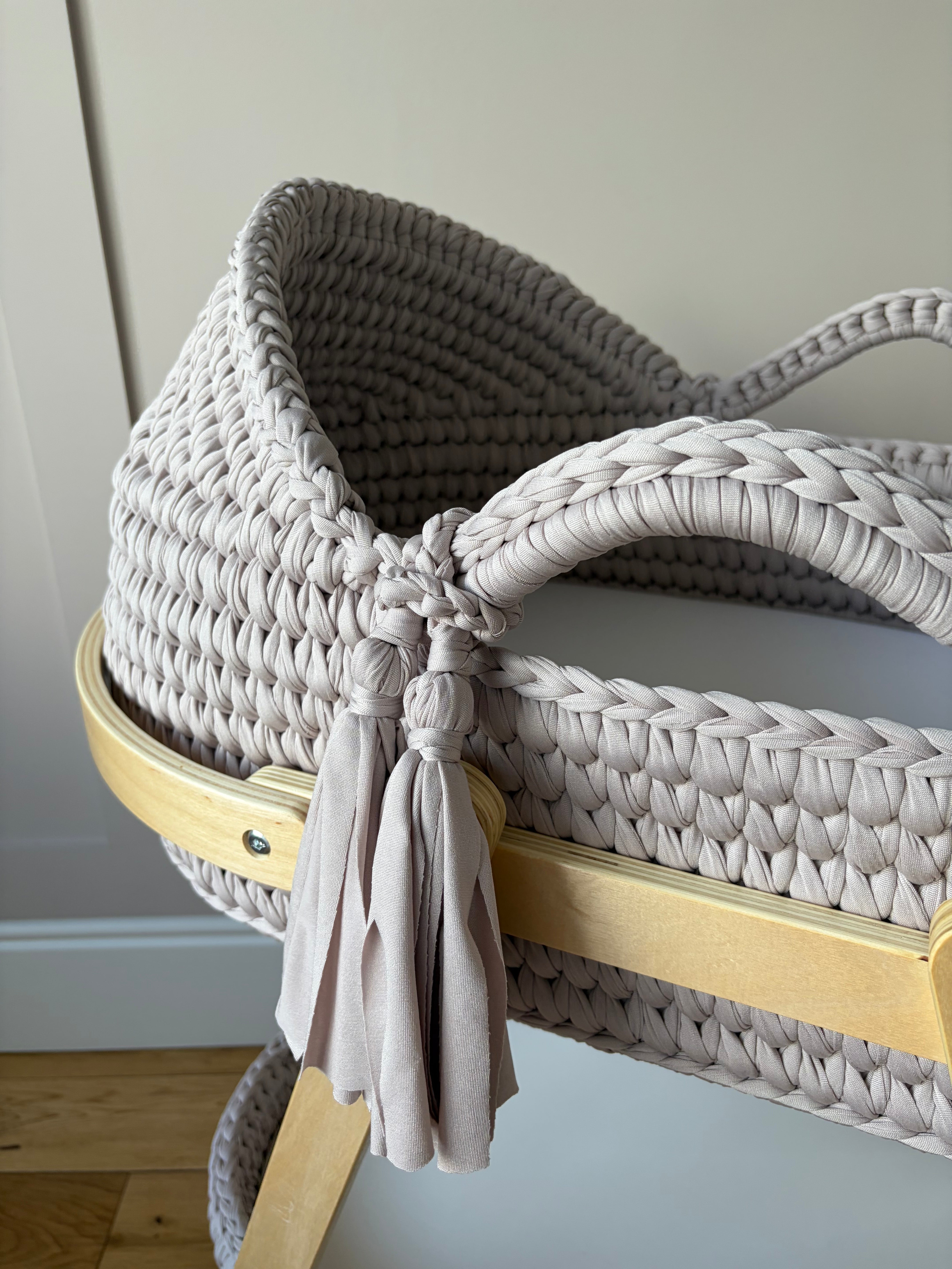 Luxury Handcrafted 5 Piece Moses Basket Set
