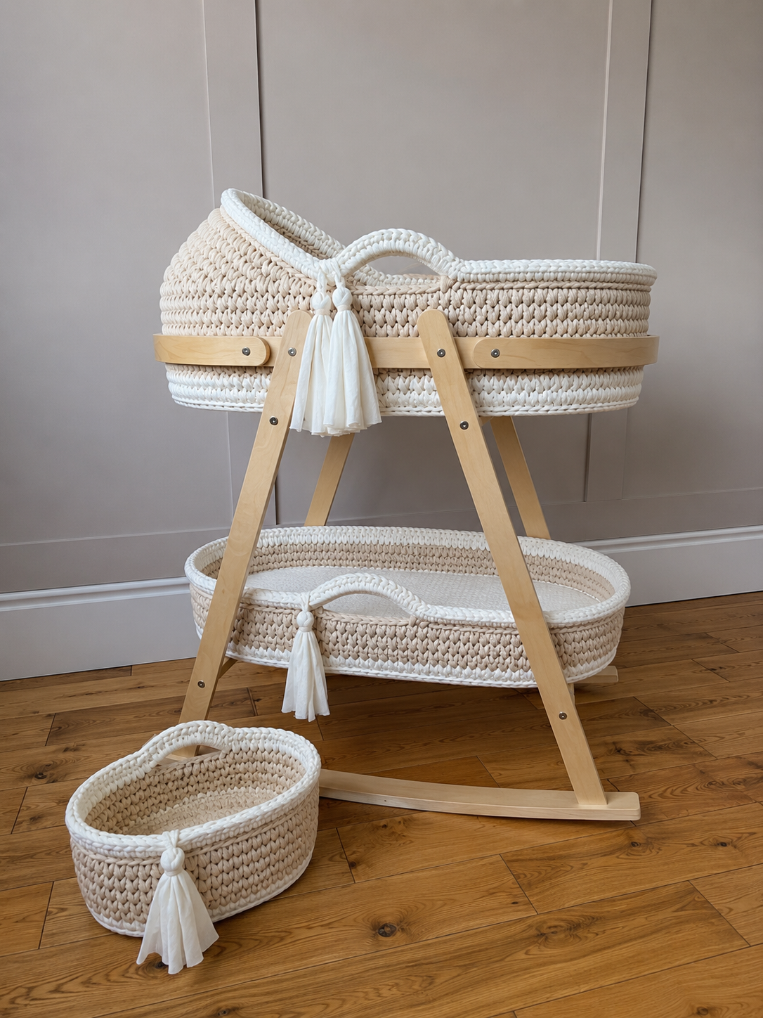 Luxury Handcrafted Light Oatmeal 5 Piece Moses Basket Set