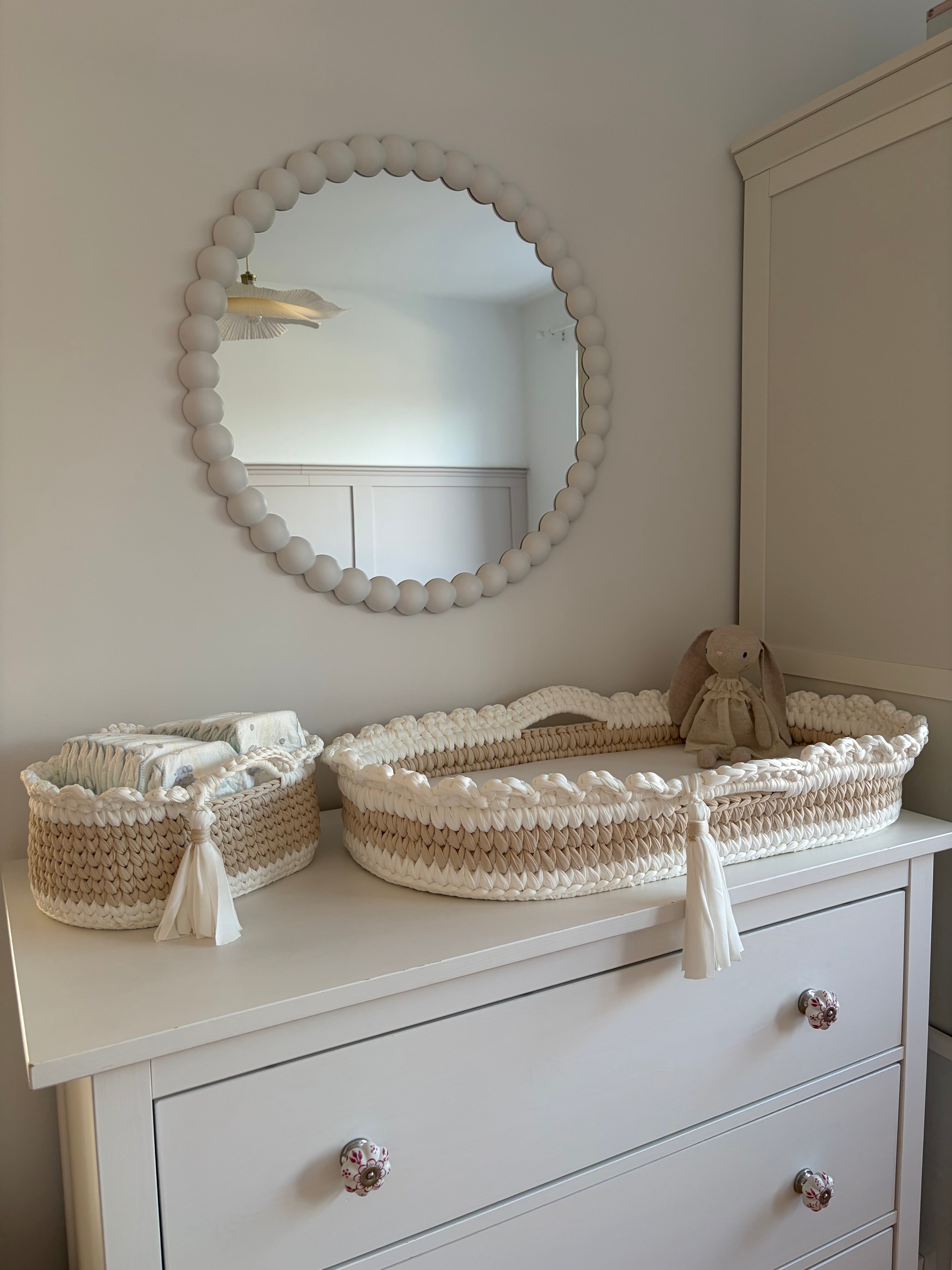 Luxury Handcrafted Scalloped Moses 5 Piece Basket Set